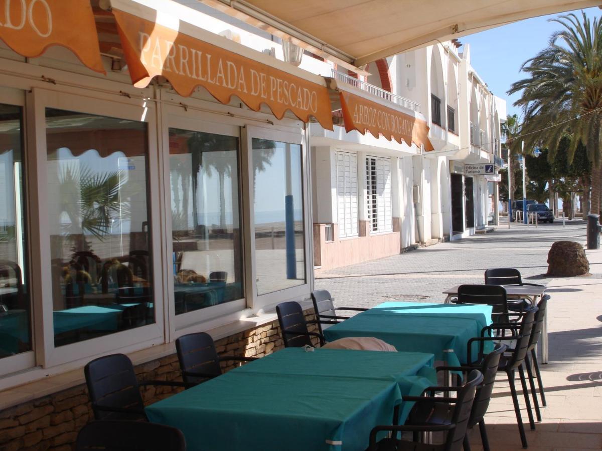 Pension Sol Y Playa Карбонерас Екстериор снимка
