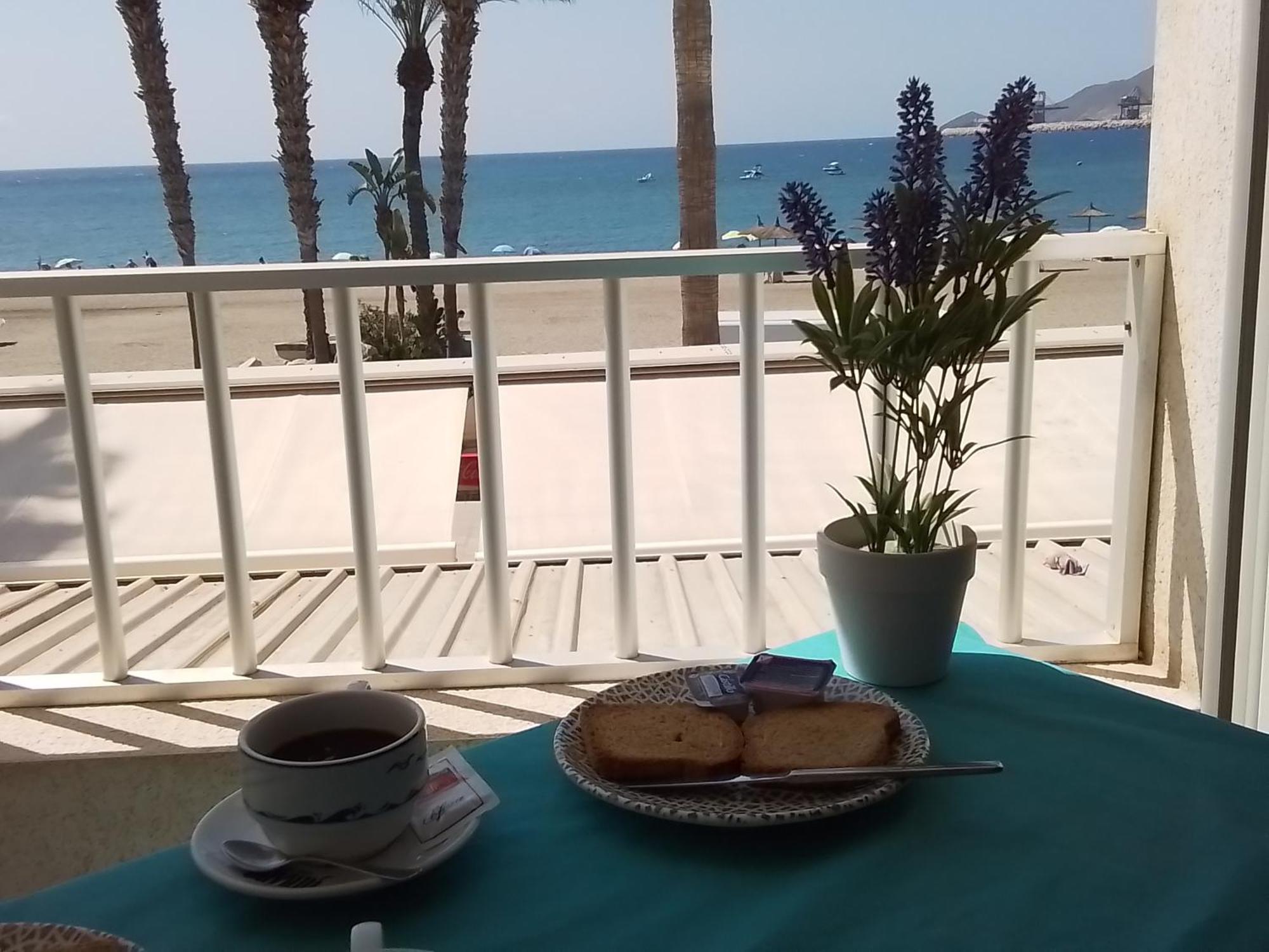 Pension Sol Y Playa Карбонерас Екстериор снимка