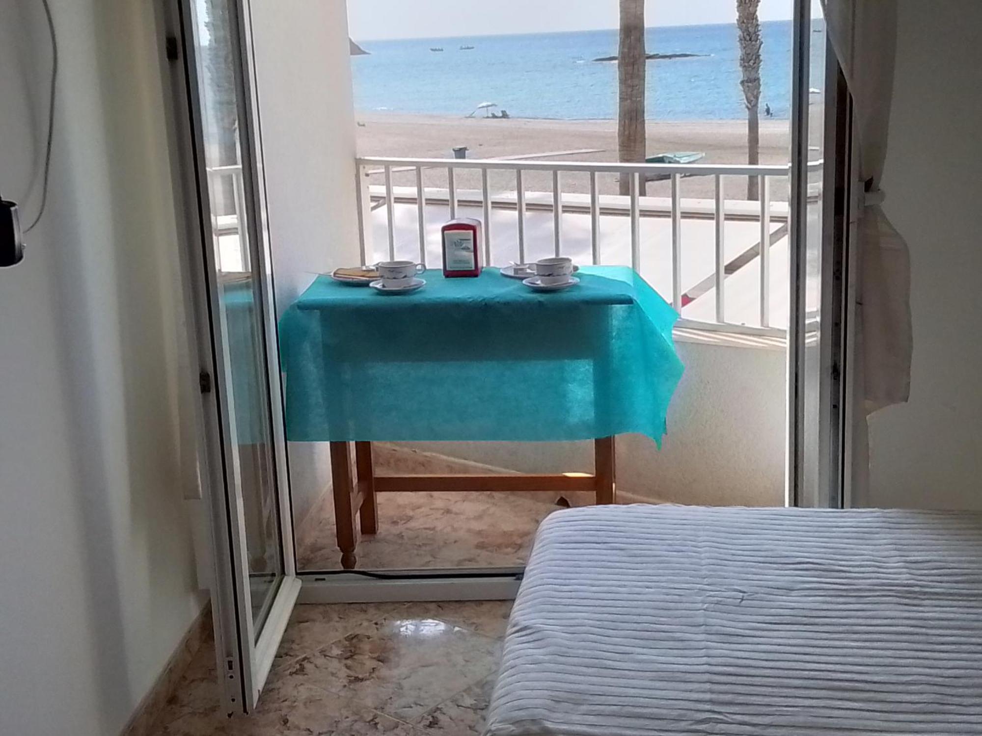 Pension Sol Y Playa Карбонерас Екстериор снимка