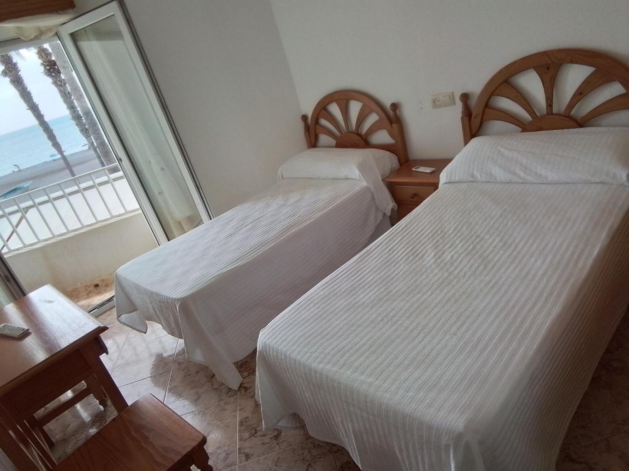 Pension Sol Y Playa Карбонерас Екстериор снимка